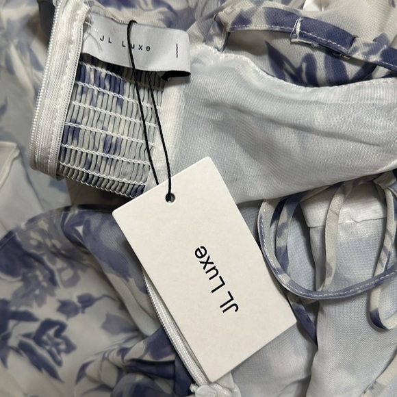 By JL luxe Floral Blue and White Dress spaghetti strap size L new with tags - Picture 13 of 15